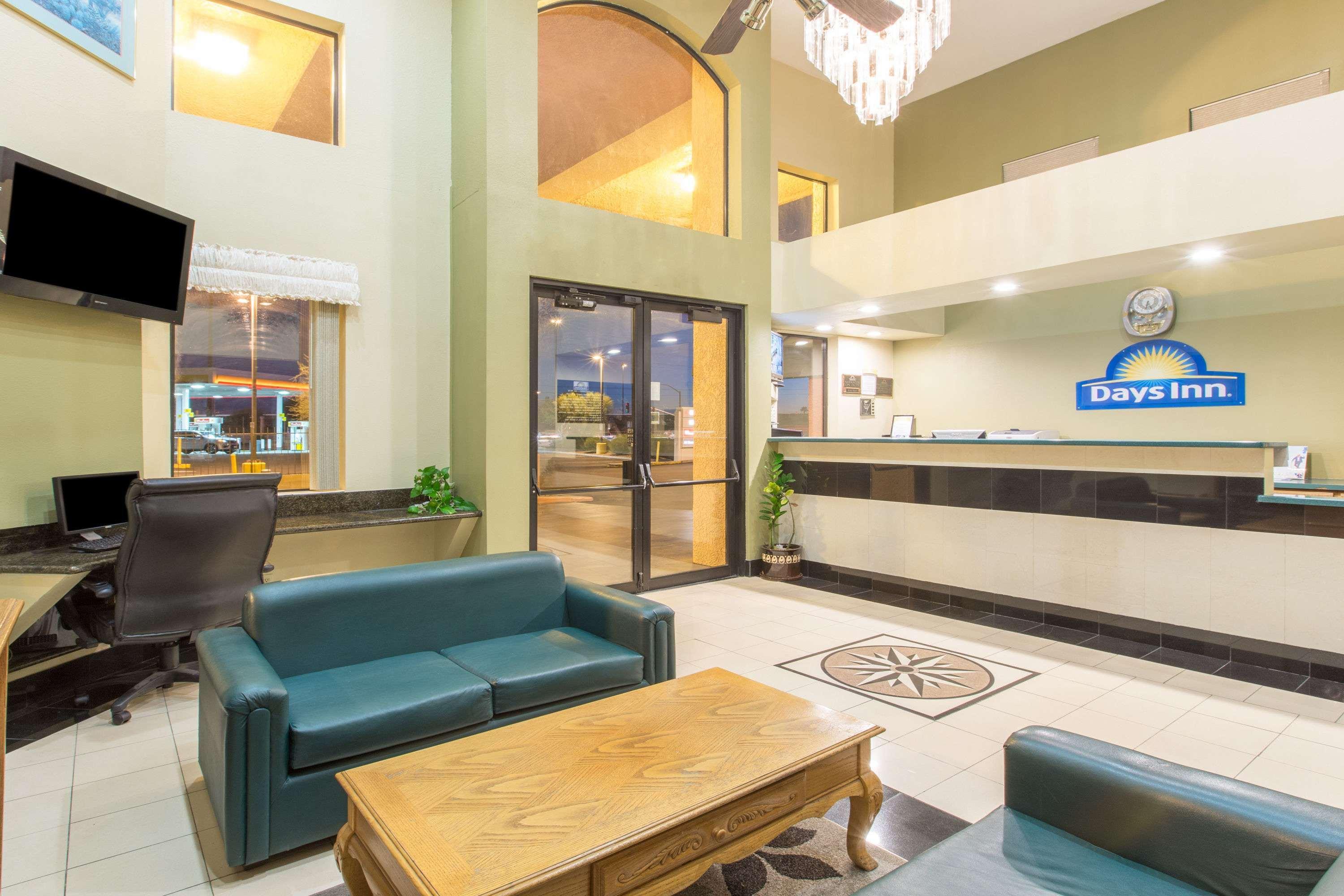 Days Inn By Wyndham Tucson Airport Drexel Heights Extérieur photo