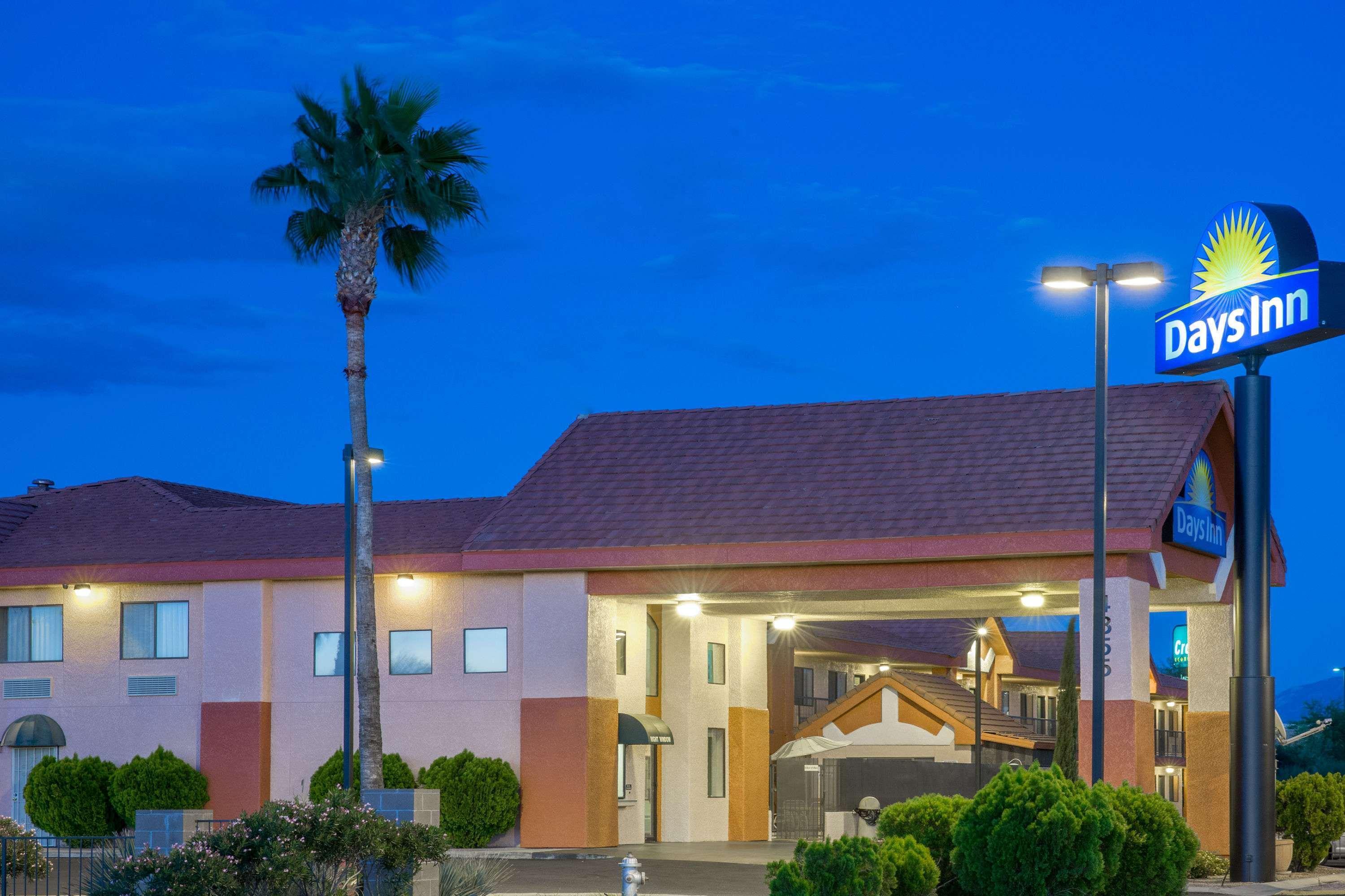 Days Inn By Wyndham Tucson Airport Extérieur photo